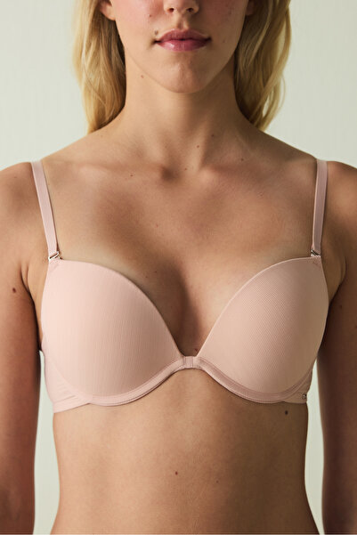 Penti Világos por rózsaszín alapfelszereléses merevítős push-up melltartó