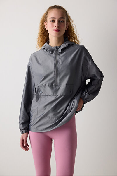 Penti Glänzender Windjacke aus metallischem Fallschirmstoff