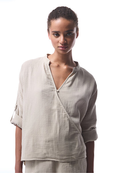 Penti Normales Damenhemd mit V-Ausschnitt in Beige Plkm2pl425iy