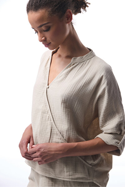 Penti Normales Damenhemd mit V-Ausschnitt in Beige Plkm2pl425iy