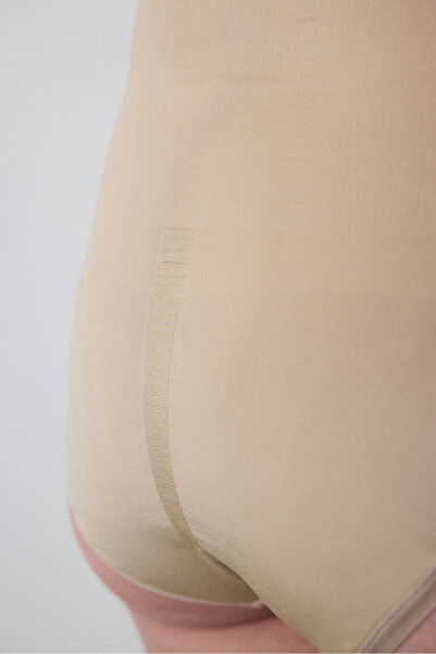 Penti Nude Color Seamless Slip Fűző
