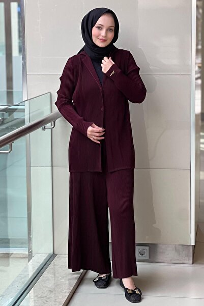 Ghisa Pleated Jacket and Pants Set