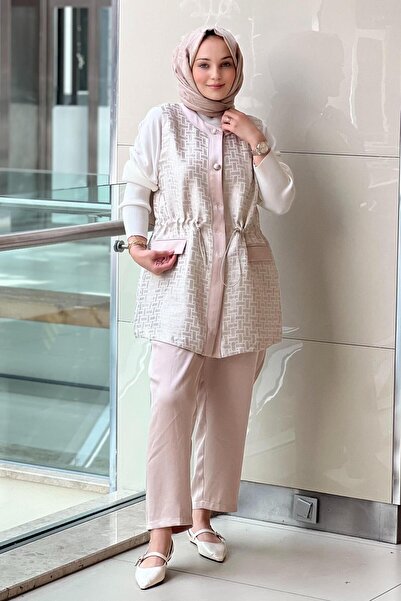 Ghisa Self-Patterned Vest and Trouser Set with Waist Stopper