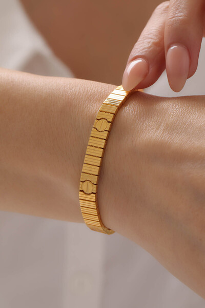 Kado Kuyumculuk Çivi Model Bileklik 14 Ayar Altın - Love