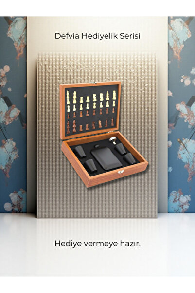 Defvia Ahşap Kutulu Satrançlı Matara Seti – 6 Oz Matara + 4 Shot Bardak + Min...