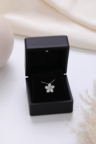 LOTUS JW Işıklı Kolye Kutulu Gümüş Plumeria Çiçeği Kolye | 925 Ayar Gümüş Kolye