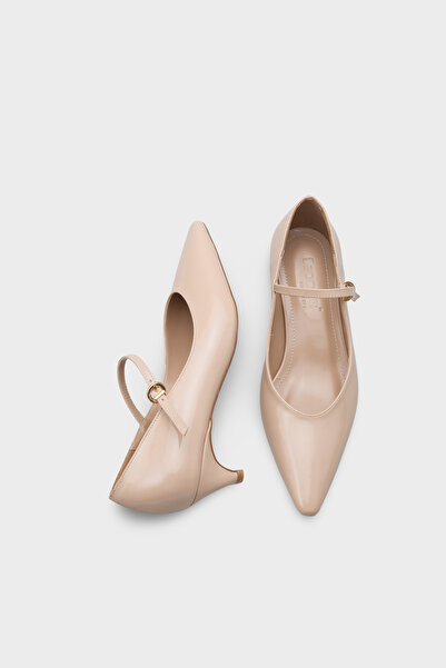 Capone Outfitters Amalia Strappy Short Heeled Pointed Toe Patent Leather Look Women's Shoes