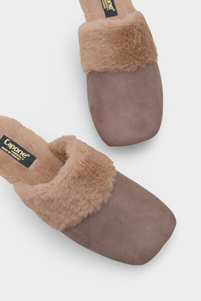 Capone Outfitters Γυναικείες παντόφλες με φτερά γονδόλας Elyse