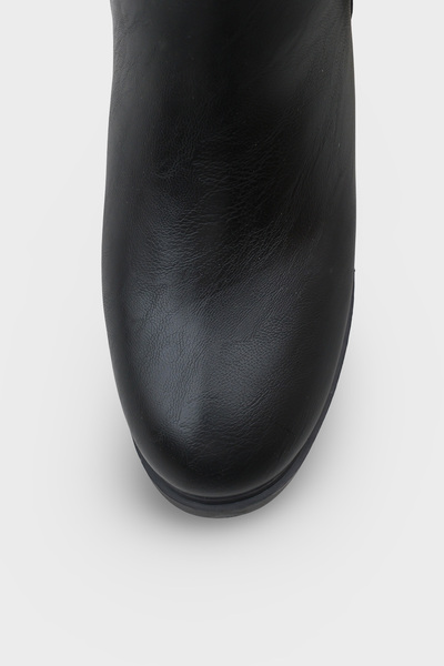 Capone Outfitters Γυναικείες μπότες Roberta με μεταλλική πόρπη