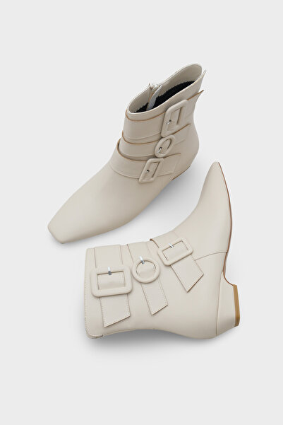 Capone Outfitters Γυναικείες μπότες Shane με κοντό τακούνι με φερμουάρ στο πλάι και αγκράφα με αμβλύ μύτη