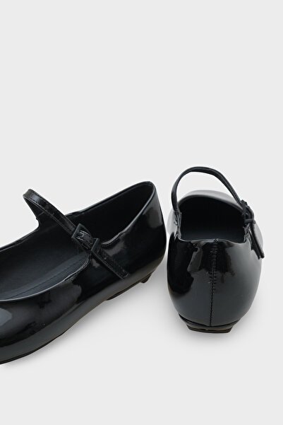 Capone Outfitters Nickie Women's Ballet Flats