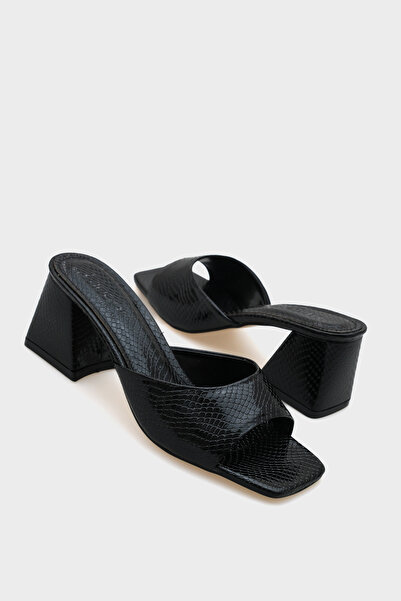 Capone Outfitters Blunt Toe Medium Heeled Women's Slippers