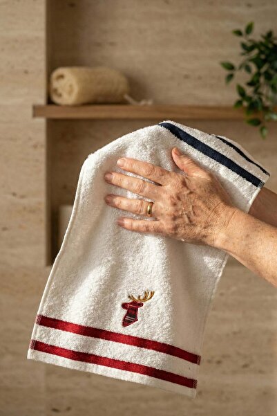 JOJOMIA Velora 2-Piece Hand Towel with Deer Embroidery 30X50 | Christmas Themed Gift Towel