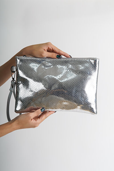 Capone Outfitters Paris Women's Clutch Portfolio Silver Bag