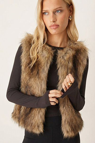 armonika Women's Beige Lined Faux Fur Vest Arm-26K001062