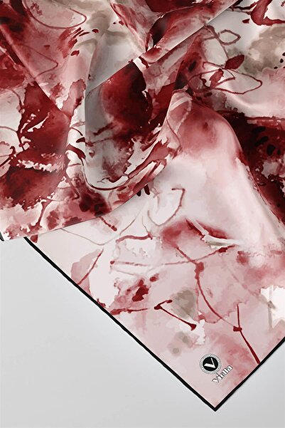 VİOLLA Twill Batik Çiçek Desenli Bordo Renkli 90x90 Eşarp (İpek İçermez) Kenar Dikiş Şekli El Dikişli
