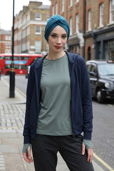 Aisha's Design Міхраце Пеньє Боне, B-4, Петроль