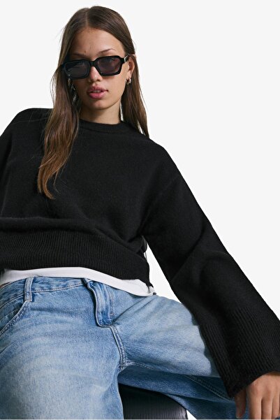 Bershka Oversize sweater with ribbed hem