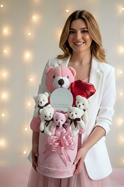 Solemia Mesajlı Ayna ve Kalpli Kutuda Pembe Deluxe Peluş Ayıcık Buketi – Roma...