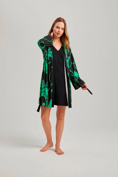 Pamuk & Pamuk Віскозний жіночий халат - чорний у смужку