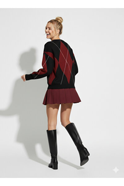 ribana Crew Neck Diamond Pattern Soft Thick Sweater