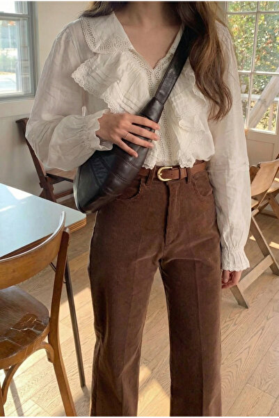 FEMELLE White Ruffled Collar Blouse