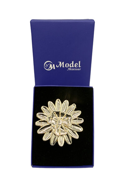 Flower Detailed Brooch