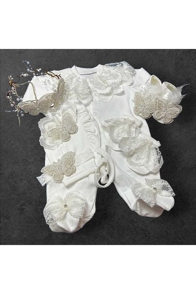 Şeker Tadında Tasarımlar Lace Overalls Butterfly Detailed Baby Girl Hospital Exit Set
