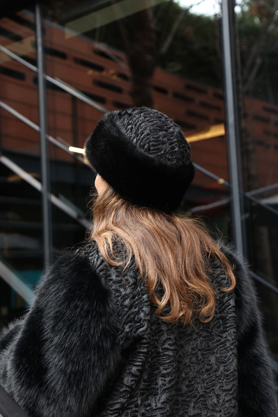 Mağazam Online British Royal Style Kalpak Hat Women's Winter Beanie Plush Faux Fur - Astrakhan Mink Black