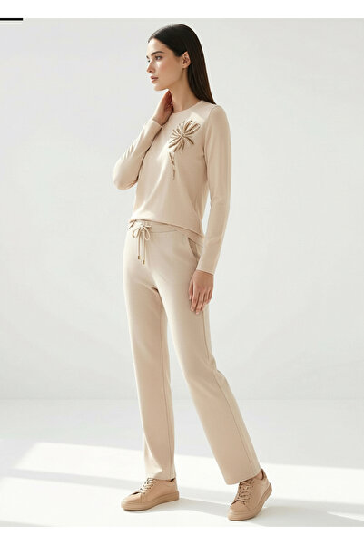 Exquise Lace-Up Regular Knitted Trousers