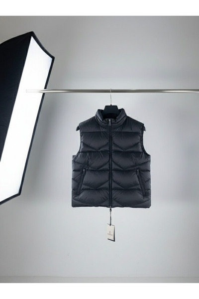 YusGos Unisex Baby Girl/Boy Waterproof Inflatable Padded Vest with Zipper Pockets (2-15 Years) Black 2 Years