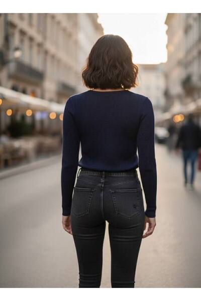 YusGos Women's Crew Neck Lace-Like Knit Metal Buckle High Quality Knitwear Sweater