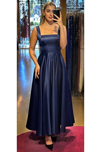 Abiyeniall Lacivert  Kalın Askı Kloş Etekli Saten Midi Abiye Elbise 7631