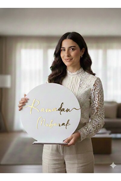 aycut Ramadan Mubarak Beyaz Ahşap Üzerine Gold Pleksi Masa Sofra Ünite Süsü Ramazan Bayramı 25*25 cm