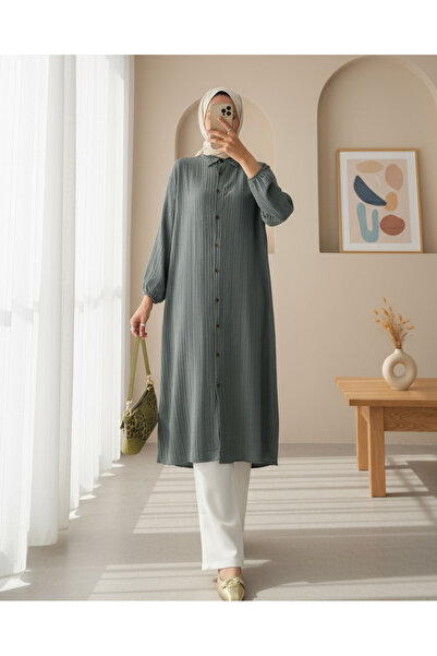 Modamorfo تونيك طويل مجعد بأزرار من الأعلى وأكمام مطاطية - مدخن