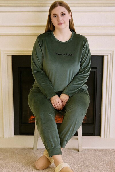 REMSA Σετ πιτζάμες από βελούδινο ύφασμα για γυναίκες μεγάλου μεγέθους 13212 Mint