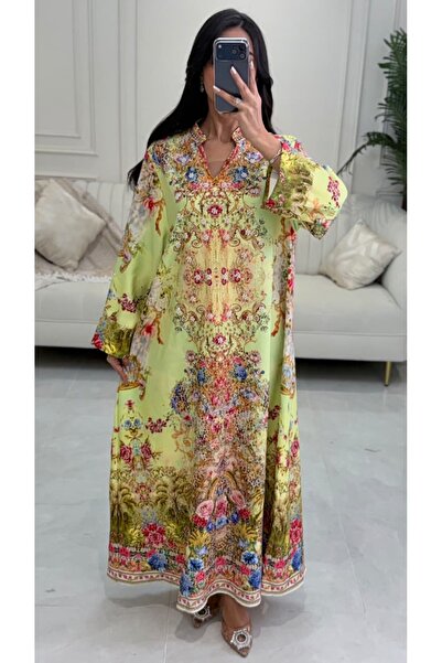 BYNAN Women's jalabiya adorned with sequins and pearls in several colors