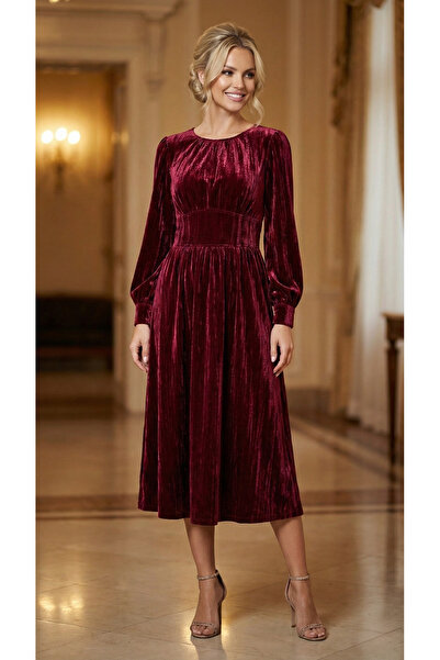 Snobistic Elegant cherry velvet midi dress with long sleeves