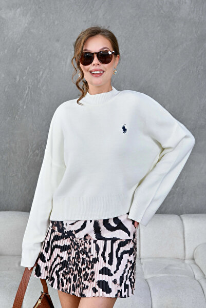 Park Karon Women's Mock Neck Oversized Embroidered Knitwear Sweater