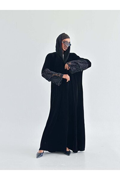 AYA mwt575 عباية مخمل بأكمام دانتيل