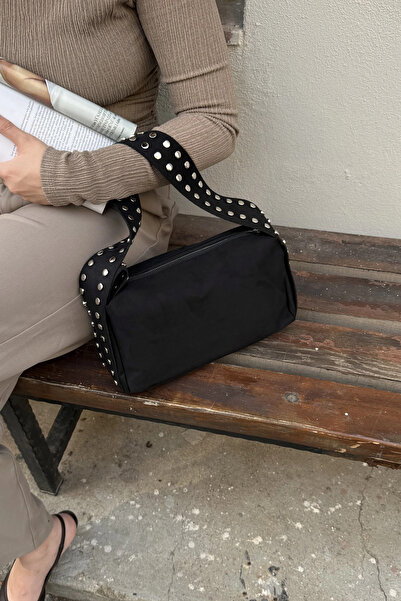 LEONAS Γυναικεία τσάντα χειρός και ώμου με λεπτομέρεια με καρφιά Lisbon ST0037