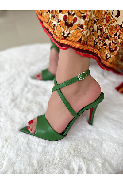 EVASAMLİSHOESBAG Çapraz Bantlı Topuklu Ayakkabı