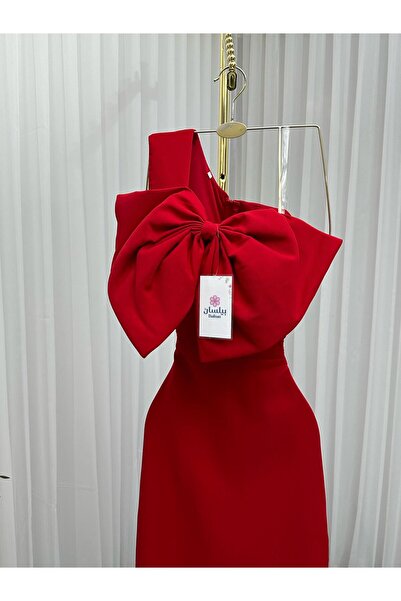 Bailsan Long taffeta dress with a bow
