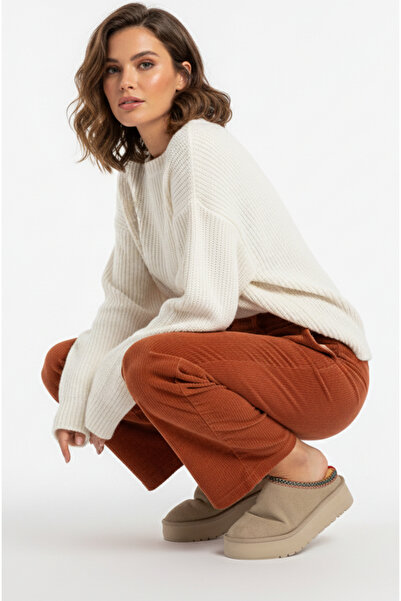 Roy Jones ®   Παντόφλες I Perth UGGS Cardi για γυναίκες με λεπτομέρεια κεντήματος και επένδυση από γούνα