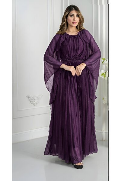 berlanty Long chiffon evening dress in a burgundy color with flowing butterfly sleeves