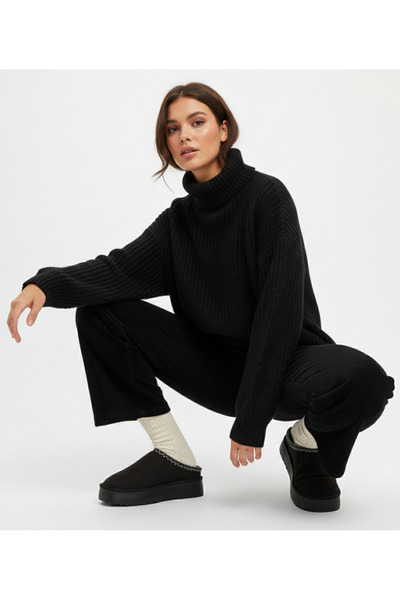 Oregon Shoes Trendy Style Uggsyy Women's Embroidery Detailed Fur-Lined Slippers