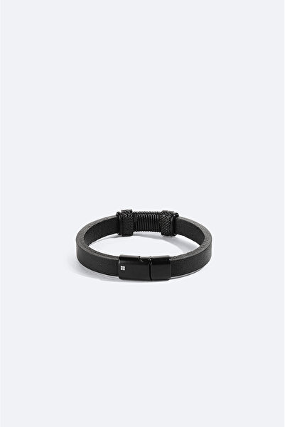Avva Men's Black Leather Bracelet B009600