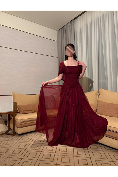 Viola Burgundy dress with a shine