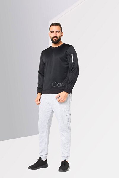 Calvin Klein Men Sportswear Fit Long Sleeve Outdoor Sweatshirt, Black