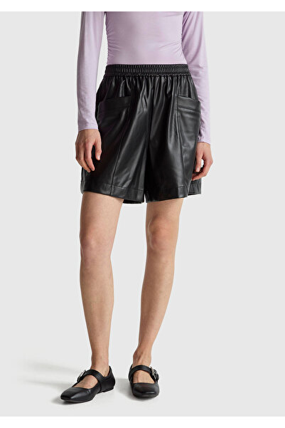 United Colors of Benetton Women's Black Leather-Look Pocket Detailed Elastic Waist Bermuda Shorts